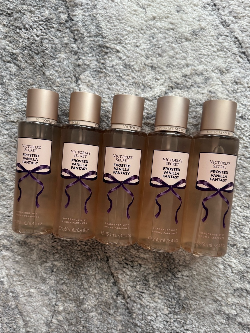 Victoria Secret- frosted vanilla fantasy fragrance mist
